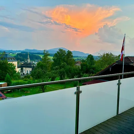 Gaestehaus Seeblick Penthousewohnung Apartment Seekirchen am Wallersee