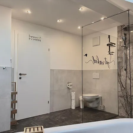 Gaestehaus Seeblick Penthousewohnung Lägenhet Seekirchen am Wallersee
