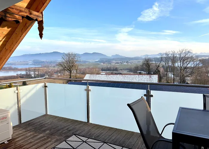 Gaestehaus Seeblick Penthousewohnung Appartement Seekirchen am Wallersee
