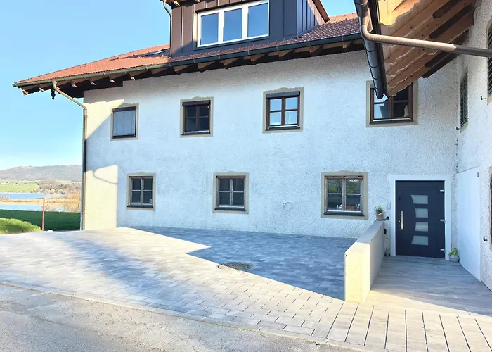 Appartement Gaestehaus Seeblick Penthousewohnung Seekirchen am Wallersee